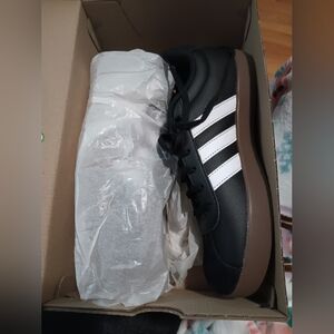 Adidas Kids Size 3 Black and White Sneakers with Gum Bottom Sole VL Court 3.0